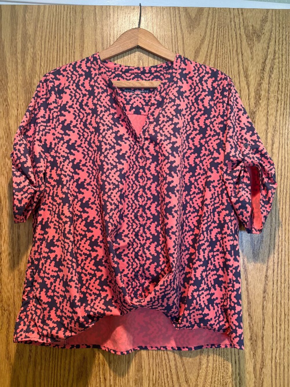Royal Robbins Coral Navy Print Travel Blouse Women's Szie L